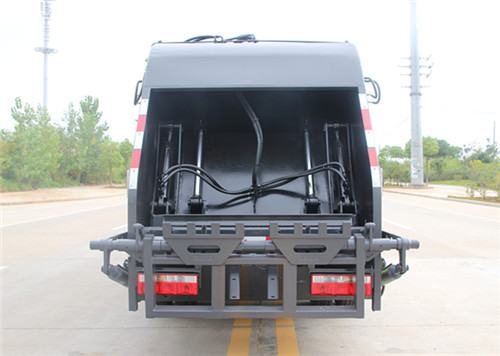 東風(fēng)多利卡壓縮式垃圾車(chē)︱5噸壓縮式垃圾車(chē)圖片