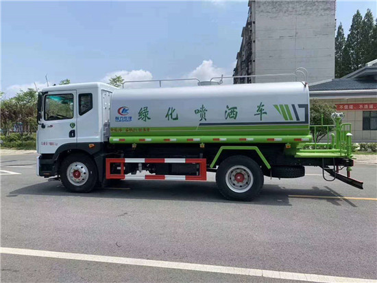 ?東風D9多利卡12噸灑水車，79臺批量首批發(fā)車安徽！
