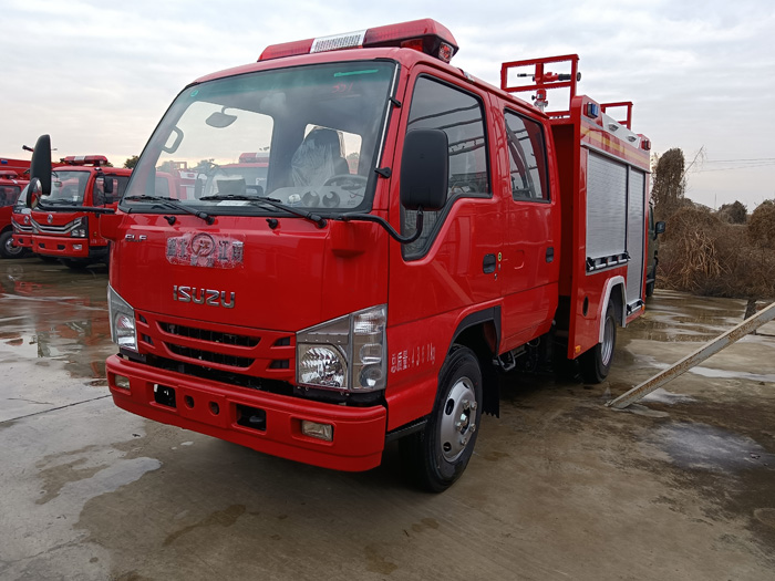 5噸消防灑水車多少錢_商業(yè)區(qū)倉庫消防車_2.5-5噸泡沫消防車現(xiàn)車報(bào)價(jià)