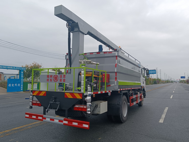東風(fēng)D9自動(dòng)噴淋鐵路抑塵車-12噸自動(dòng)感應(yīng)噴灑_大同煤場抑塵灑水車_運(yùn)煤抑塵劑固化劑噴灑
